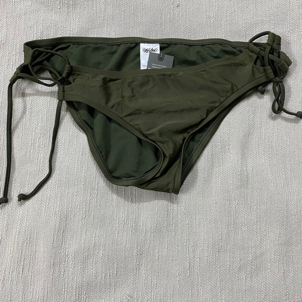 Bikini bottoms